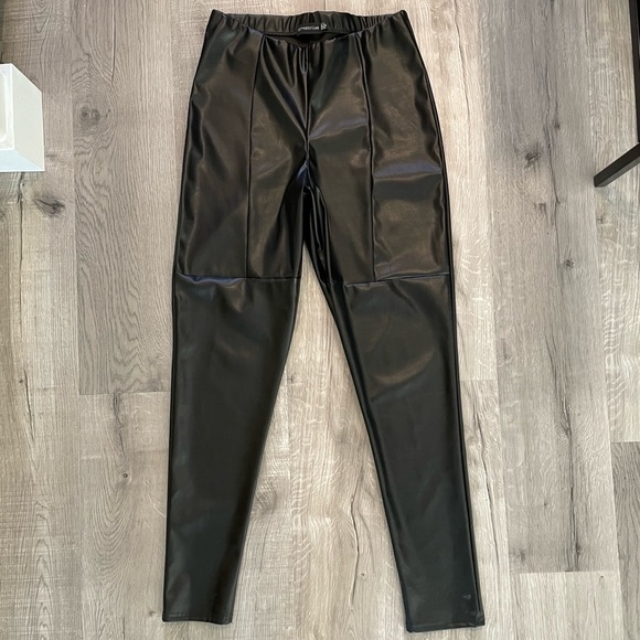 Pretty little thing Womens Leather Leggings size 10 - Picture 1 of 7